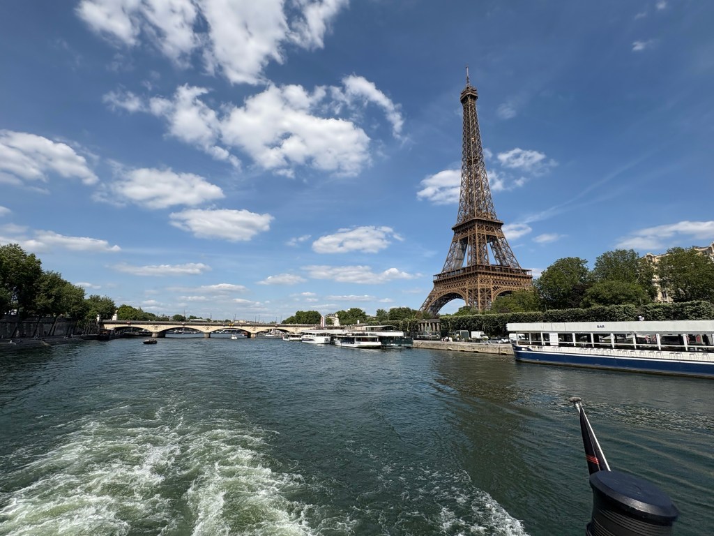 パリをもっと楽しめるクルーズBateaux Mouches 🛳️